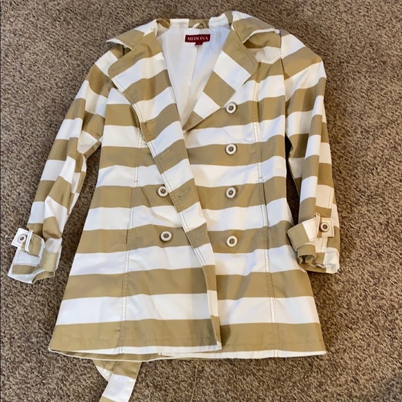 Target, Trench coat size small. - Picture 2 of 4
